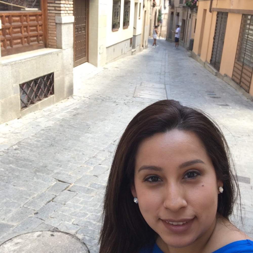 Meet your Posher, Natalie
